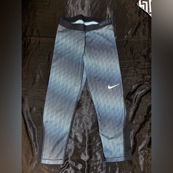 Nike Pants - Nike Pro Dri-Fit Geometric Blue Leggings